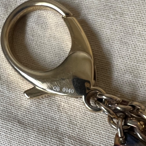 Authentic Louis Vuitton Tortoise Shell Resin Insolence Key Holder and Bag Charm - Picture 14 of 14